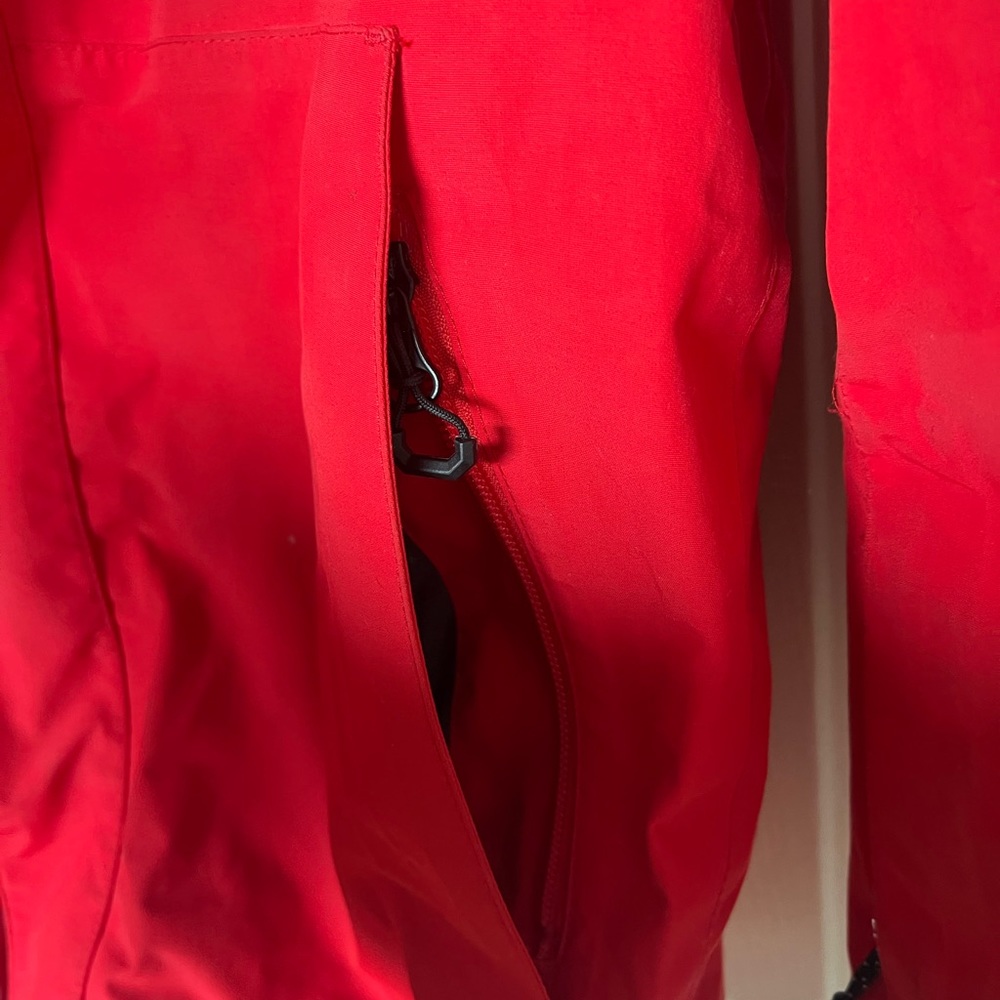 VOLCOM Snowboarding jacket - Picture 3 of 6